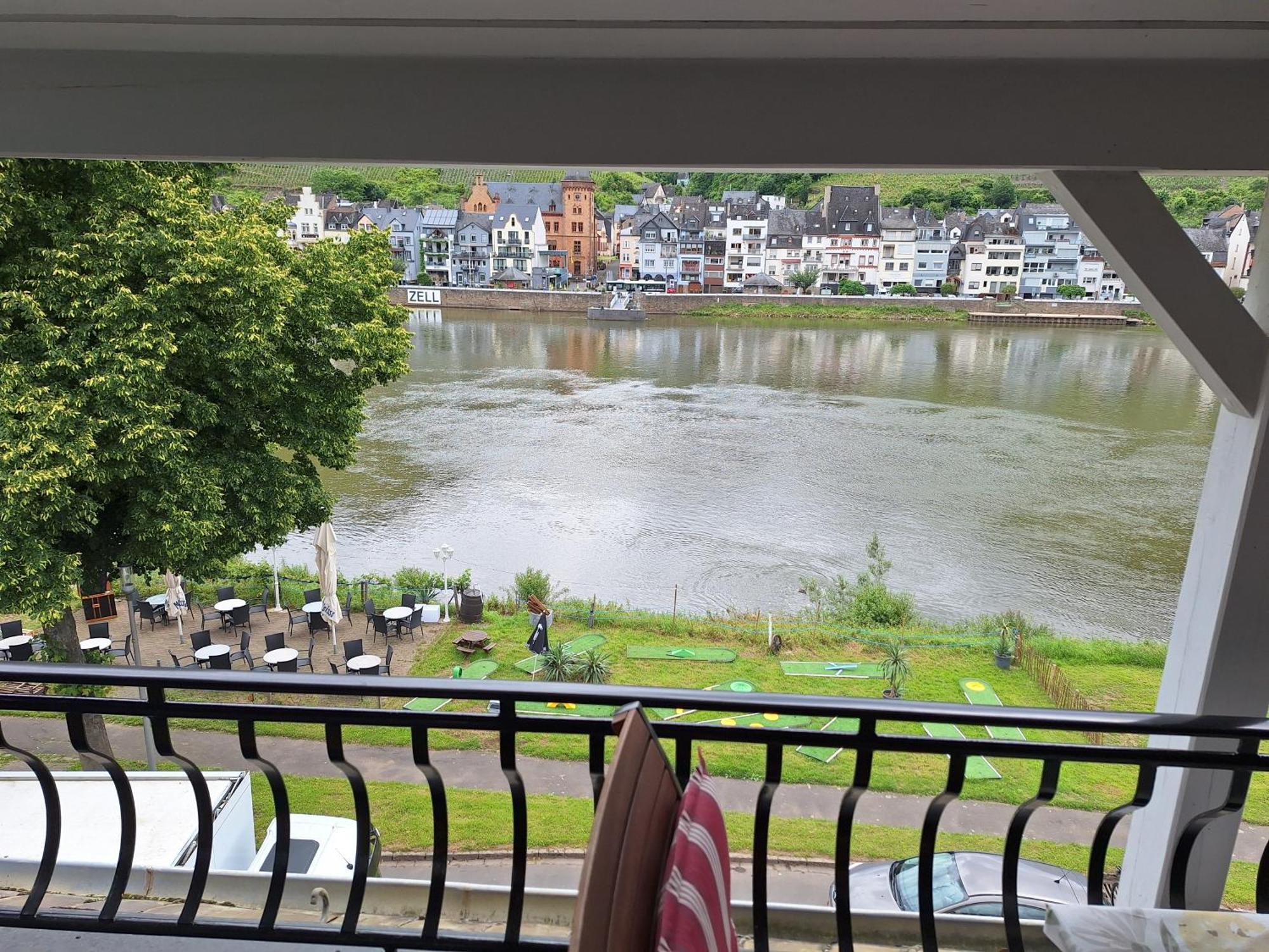 "Ferienhaus An Der Mosel" Zell an der Mosel Kültér fotó