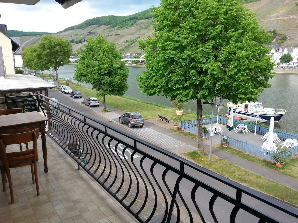 "Ferienhaus An Der Mosel" Zell an der Mosel Szoba fotó